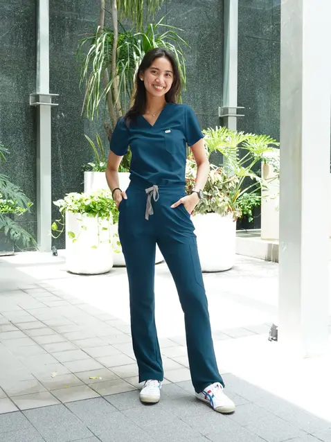 Iconix Performance Scrubs - Women’s Semiflared Straight Pants